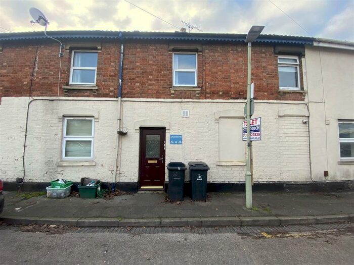 1 Bedroom Apartment To Rent In Hartington Road, Linden, Gloucester, GL1