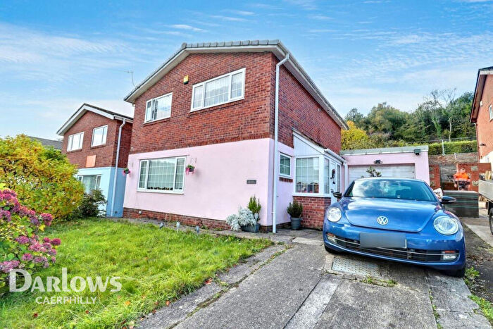 4 Bedroom Detached House For Sale In Coed Y Pia, Caerphilly, CF83