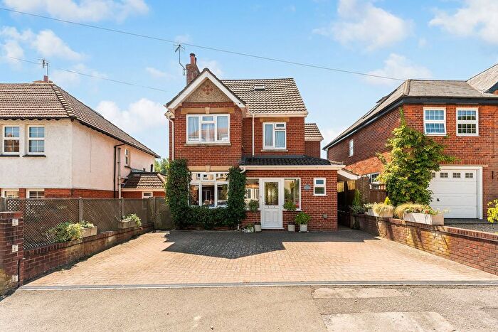4 Bedroom Detached House For Sale In Shaftesbury Road, Wilton, Salisbury, SP2