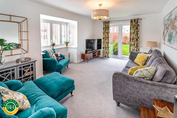 3 Bedroom Detached House For Sale In Hunter Road, Dunsville, Doncaster, DN7