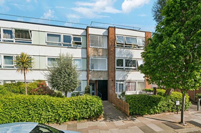 1 Bedroom Flat To Rent In Boileau Road, Barnes, SW13