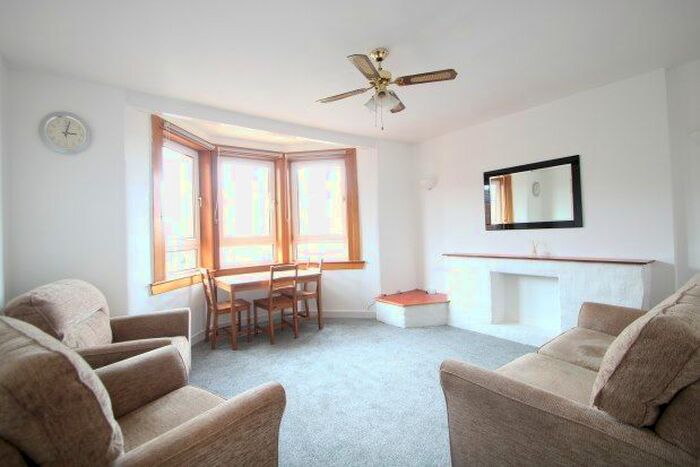 2 Bedroom Flat To Rent In Aitken Street, Glasgow, G31