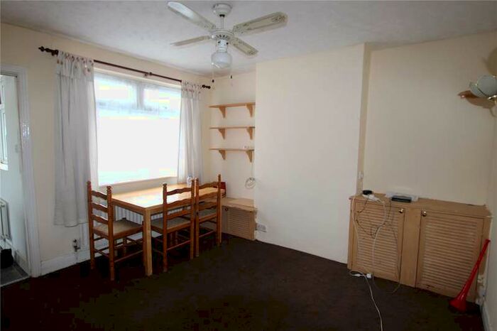 2 Bedroom Property To Rent In Everton Drive, Stanmore HA7