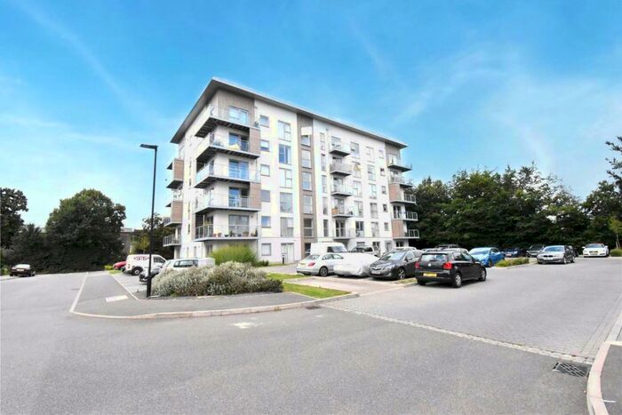 1 Bedroom Apartment To Rent In Marigold House, Wallingford Way, Maidenhead, Berkshire, SL6