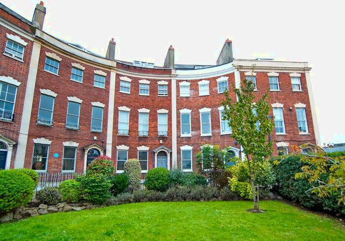 3 Bedroom Flat To Rent In Berkeley Crescent, Clifton, Bristol, BS8