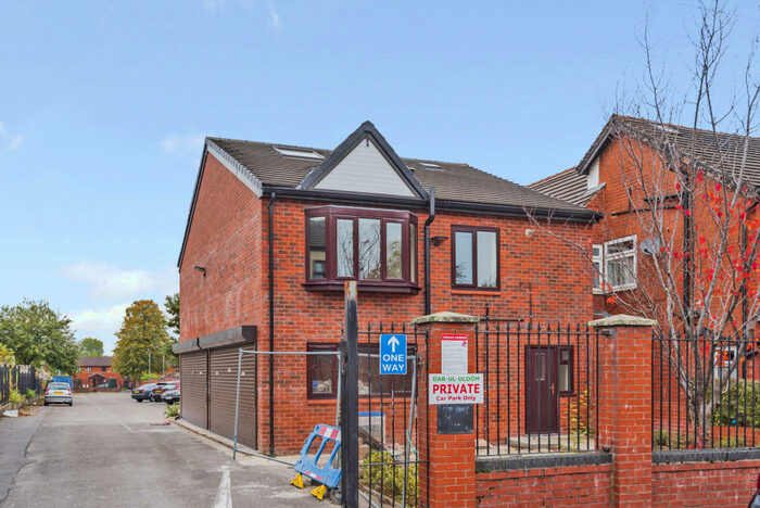 4 Bedroom Detached House To Rent In Hawkhurst Road, Manchester, M13