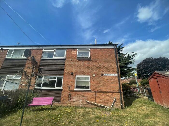 2 Bedroom Maisonette To Rent In Ayland Close, Newent, GL18