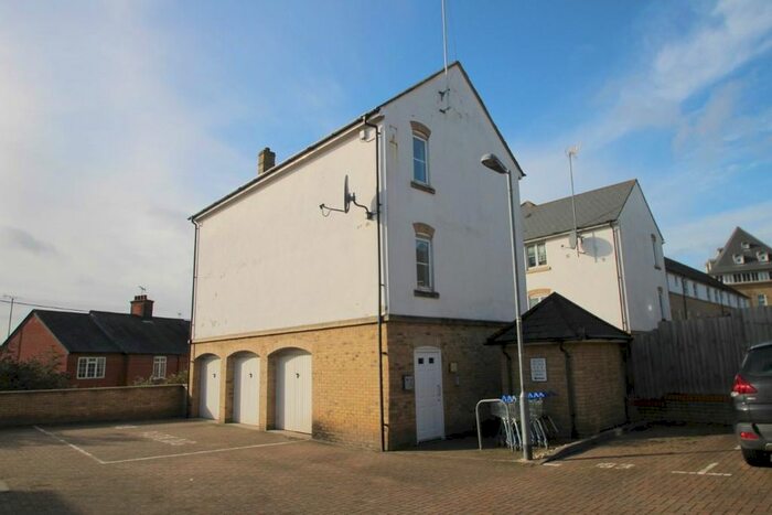 1 Bedroom Flat To Rent In Wickham Crescent, Braintree CM7