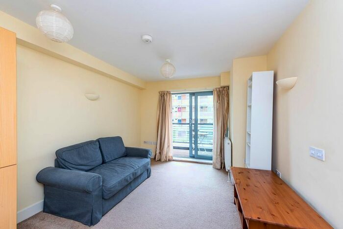 1 Bedroom Flat To Rent In Old Paradise Street, Waterloo, London, SE11