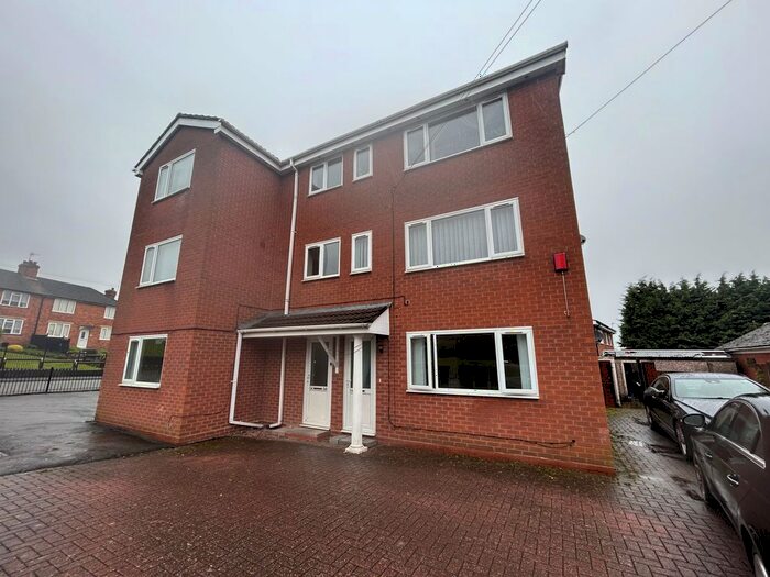2 Bedroom Flat To Rent In Ettingshall Road, Bilston, WV14