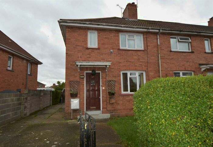 3 Bedroom Semi-Detached House To Rent In Crediton Crescent, Knowle, Bristol, BS4