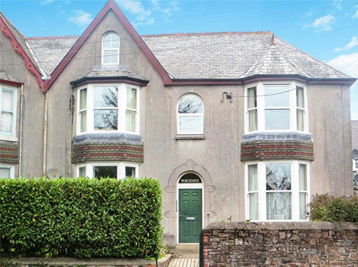 1 Bedroom Flat To Rent In Holsworthy, Devon, EX22