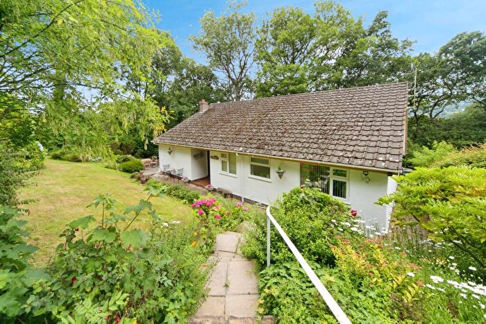 3 Bedroom Bungalow For Sale In Iolyn Park, Conwy, LL32