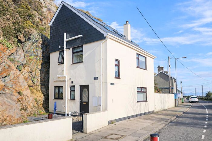 4 Bedroom House For Sale In Abererch Road, Pwllheli, LL53