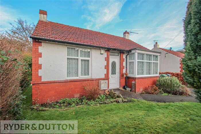 2 Bedroom Bungalow To Rent In Wood Lane, Huddersfield, West Yorkshire, HD4