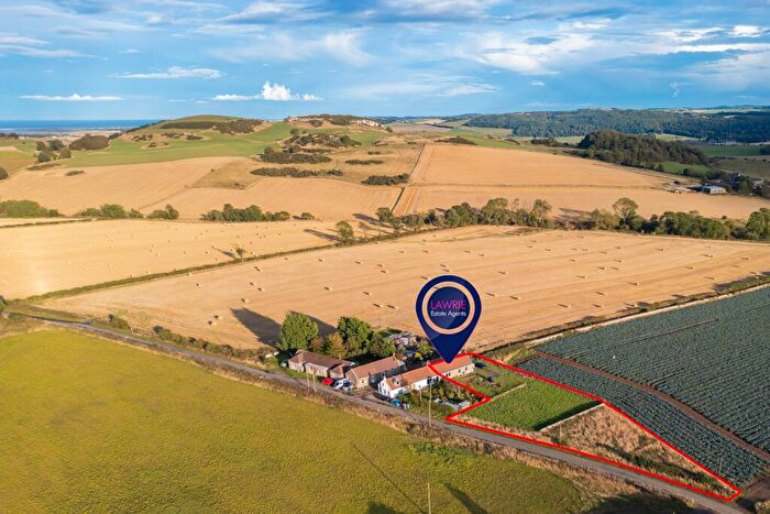 4 Bedroom Semi-Detached House For Sale In Denbrae Cottages, Cupar, KY15