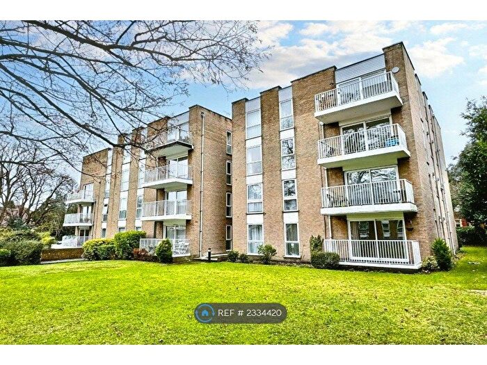 2 Bedroom Flat To Rent In Meyrick Court, Bournemouth, BH2