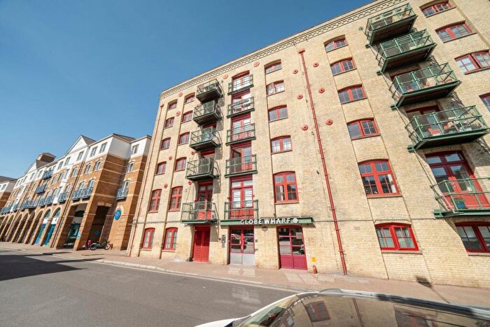2 Bedroom Apartment For Sale In Rotherhithe Street London, SE16