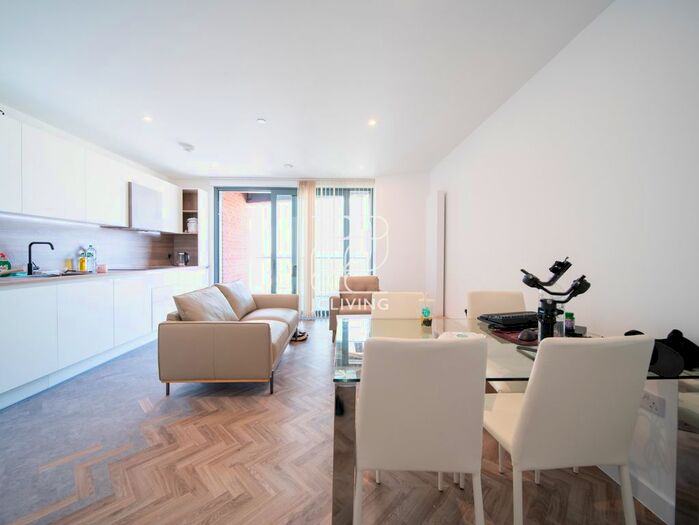 2 Bedroom Flat To Rent In Three Waters, Bow, London, E3