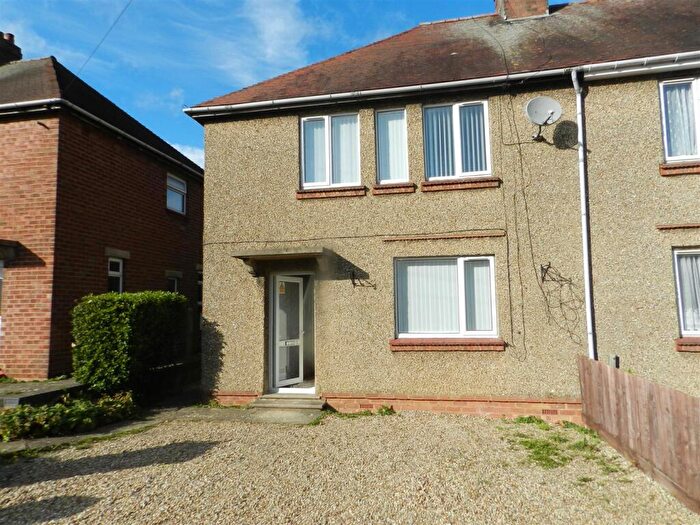 3 Bedroom House To Rent In Daventry, NN11