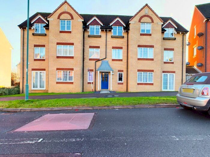 2 Bedroom Flat To Rent In Pinkers Mead, Emersons Green, Bristol, BS16