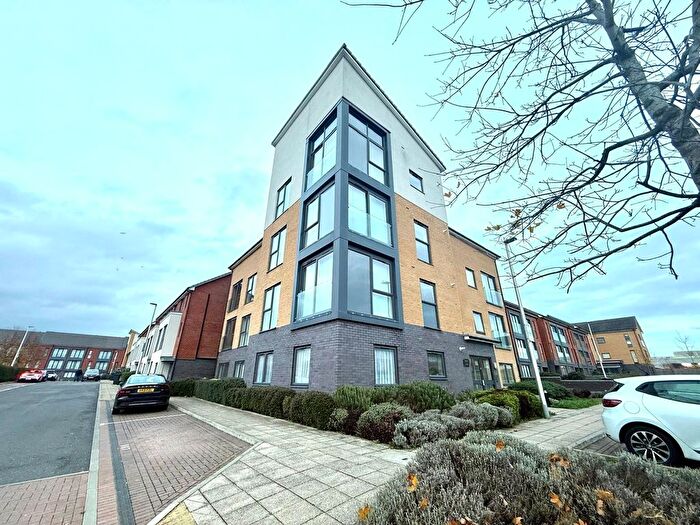 1 Bedroom Flat For Sale In Longships Way, Reading, Berkshire, RG2