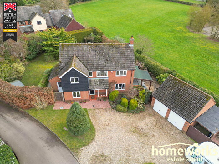 4 Bedroom Detached House For Sale In Fakenham Road, Beetley, Dereham, NR20