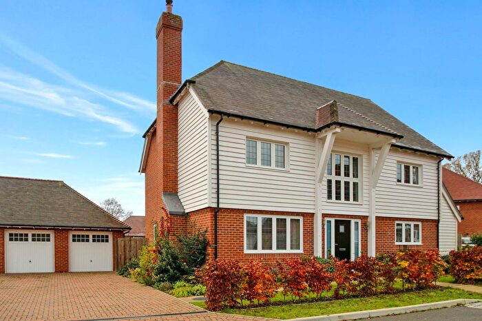 5 Bedroom Detached House For Sale In St. Margarets Place, Bethersden, TN26