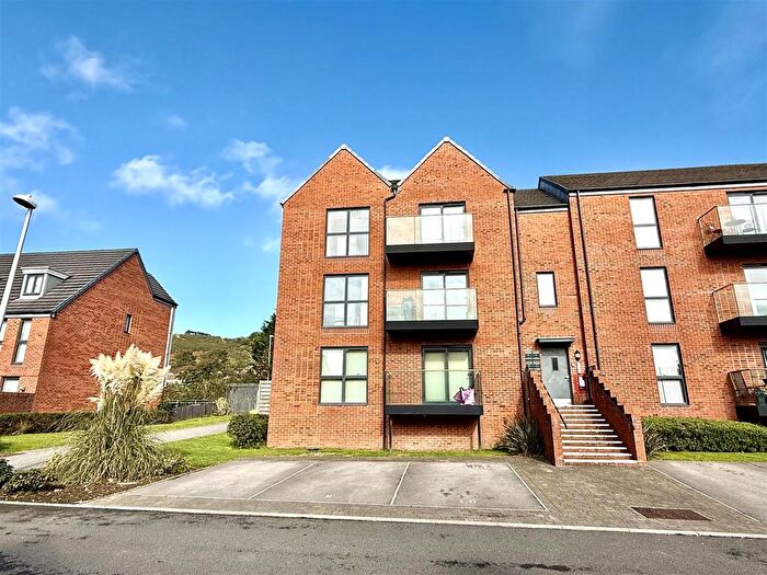 2 Bedroom Flat For Sale In Sir Harry Secombe Court, Marina, Swansea, SA1