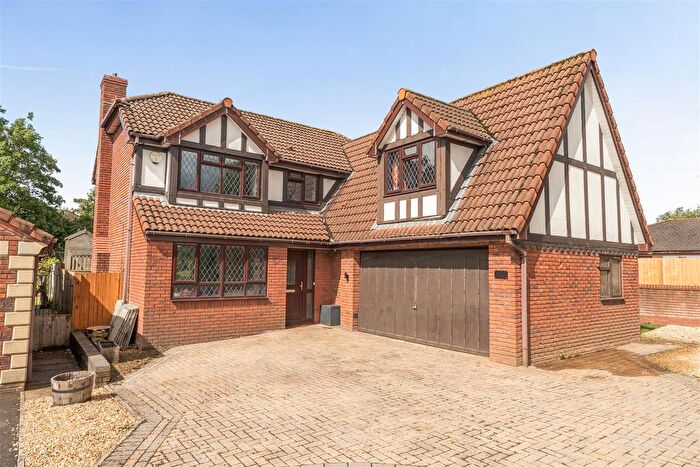 5 Bedroom Detached House For Sale In Davis Close, Barrs Court, Bristol, BS30