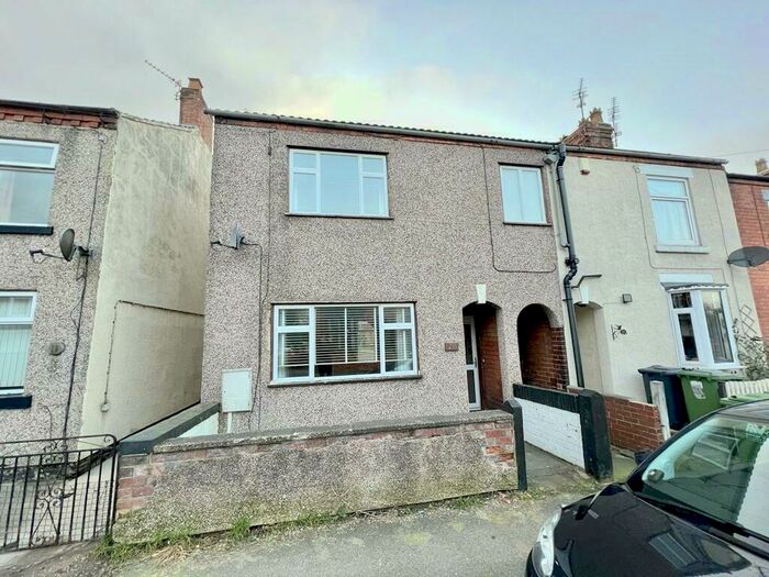 3 Bedroom Semi-Detached House To Rent In Beighton Street, Ripley, DE5