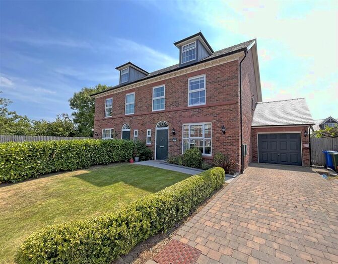 4 Bedroom Semi-Detached House For Sale In Ffordd Brenig, St. Asaph, Denbighshire, LL17