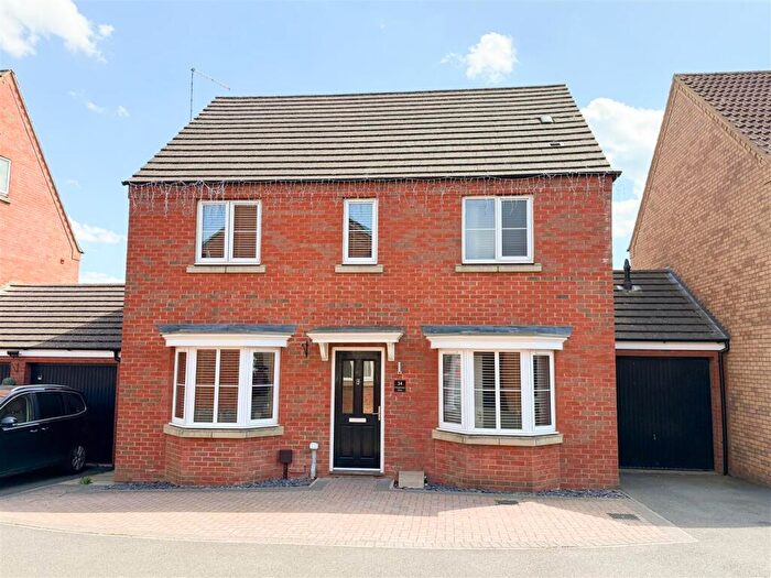 4 Bedroom Detached House For Sale In Windermere Drive, Corby, NN18