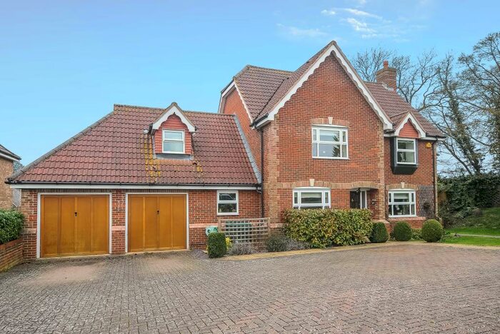 5 Bedroom Detached House To Rent In Yarnton, Oxfordshire, OX5