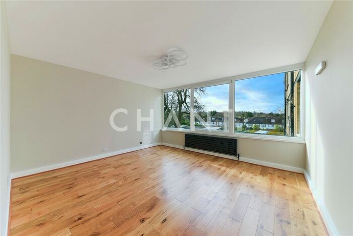 2 Bedroom Flat To Rent In Highgate Edge, East Finchley, London, N2