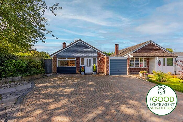 2 Bedroom Bungalow To Rent In Moreton Drive, Wilmslow, SK9