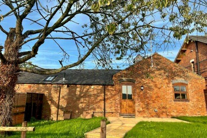 3 Bedroom Barn Conversion To Rent In Cherry Lane, Stoke-On-Trent, ST10