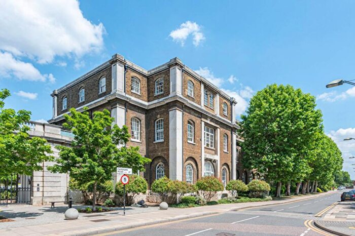 2 Bedroom Flat To Rent In Marlborough Road, Woolwich, London, SE18