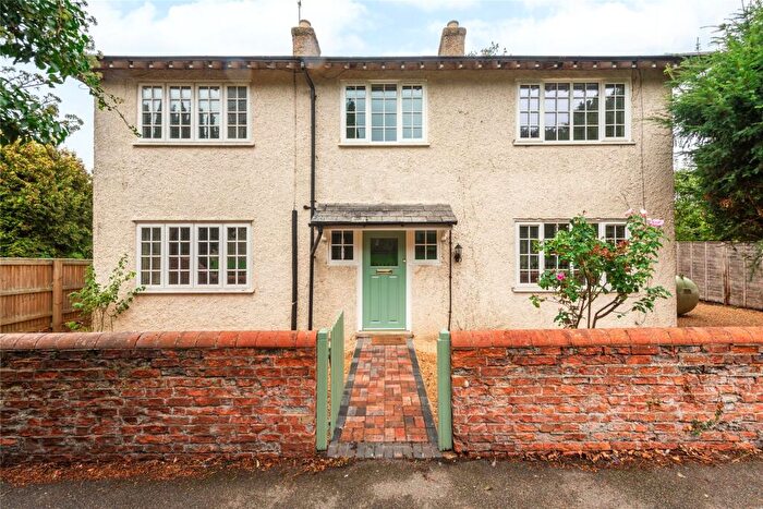 3 Bedroom Detached House To Rent In Church Walk, North Crawley, Buckinghamshire, MK16