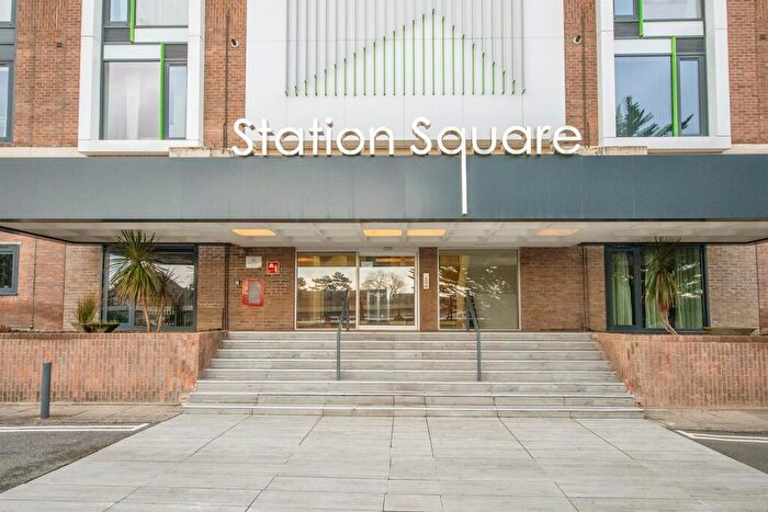 2 Bedroom Apartment For Sale In Bergholt Road, Colchester, CO4