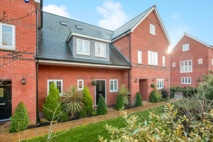 4 Bedroom Town House For Sale In Boyn Hill Avenue, Maidenhead, SL6