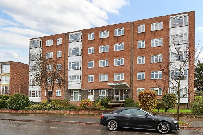 Apartment To Rent In Adelaide Road, Surbiton, KT6