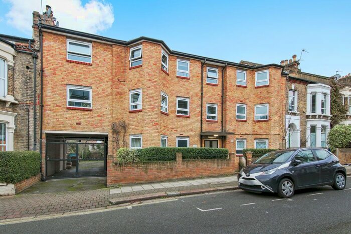 1 Bedroom Flat To Rent In Shenley Road, Camberwell, London, SE5