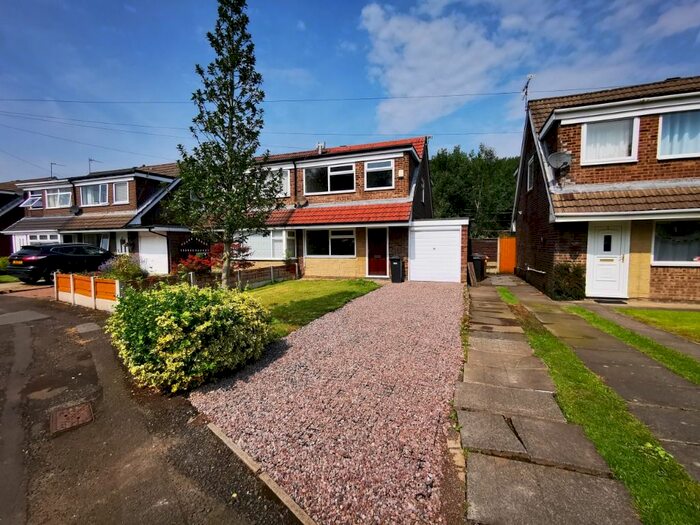 3 Bedroom Semi-Detached House To Rent In Middlebrook Drive, Lostock, Bolton BL6