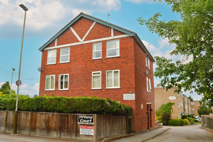 2 Bedroom Flat For Sale In Tiffany Court, Stoneygate, Leicester, LE2