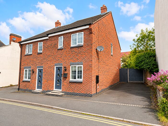 2 Bedroom Semi-Detached House For Sale In Dennis Street, Hugglescote, Coalville, LE67