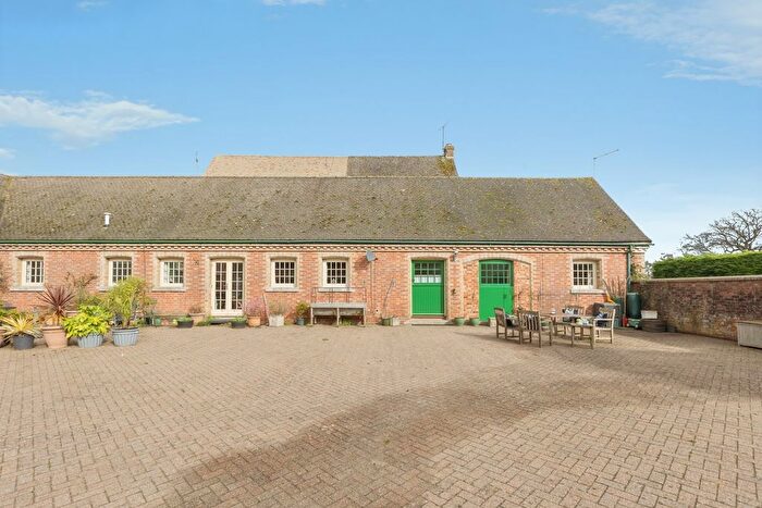 2 Bedroom Bungalow For Sale In Halls Hole Road, Tunbridge Wells, Kent, TN2