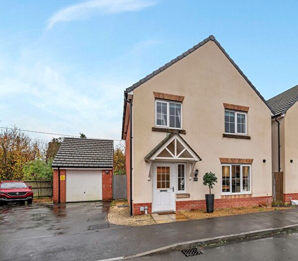 4 Bedroom Detached House For Sale In Llwybr Y Coetir, Caerphilly, CF83
