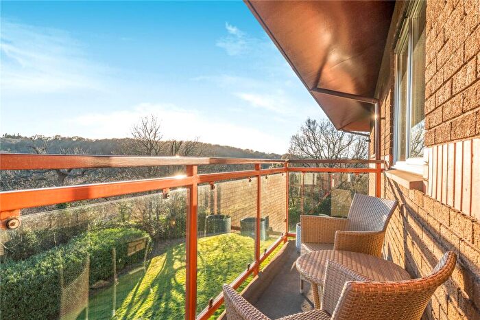 2 Bedroom Apartment For Sale In Bishops Court, Knoll Hill, Sneyd Park, Bristol, BS9