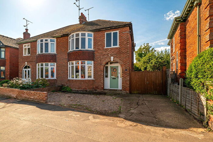3 Bedroom Semi-Detached House For Sale In Carholme Road, Lincoln, LN1